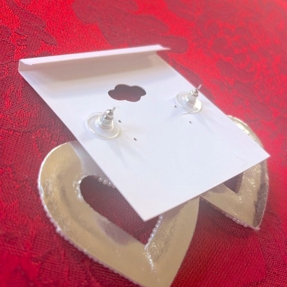Brand New Natasha Beaded Pearl Cream Heart Drop Earrings Valentine’s Day - Picture 12 of 13